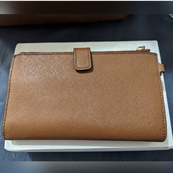 Michael kors purse and wallet - Picture 5 of 6